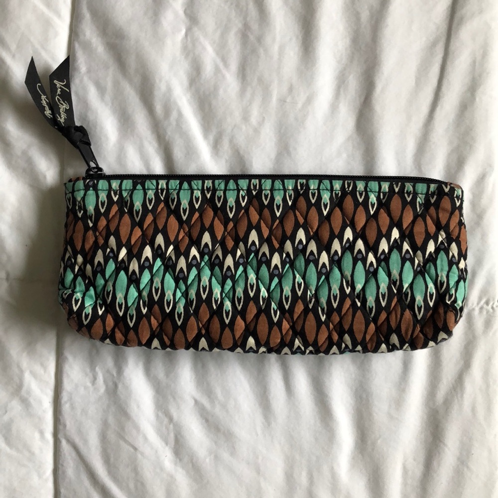 Vera Bradley Pencil/Brush Case in Sierra Showers
